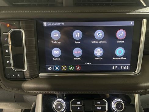 Used 2021 GMC Yukon Denali image 17