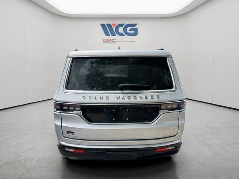 Used 2022 Jeep Grand Wagoneer Series I AWD/4WD image 5