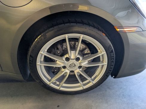 Used 2023 Porsche 911 Carrera image 17