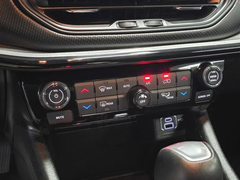 Used 2023 Jeep Compass Trailhawk w/ Trailhawk Convenience Group image 33