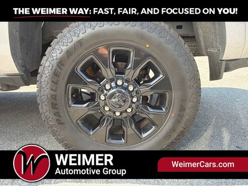 Used 2023 RAM 2500 Limited AWD/4WD image 9