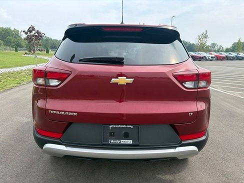 Used 2023 Chevrolet TrailBlazer LT FWD image 8