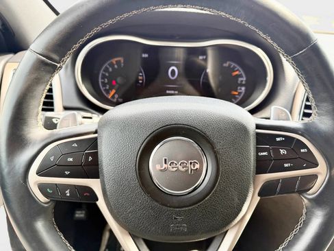 Used 2017 Jeep Grand Cherokee Limited image 13