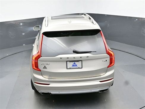 Used 2016 Volvo XC90 T6 Momentum w/ Momentum Plus Package image 20