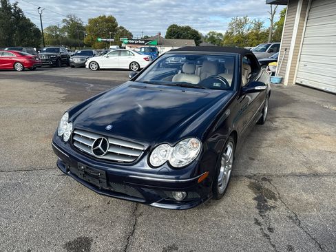 Used 2009 Mercedes-Benz CLK 550 Cabriolet w/ Premium I Pkg image 14