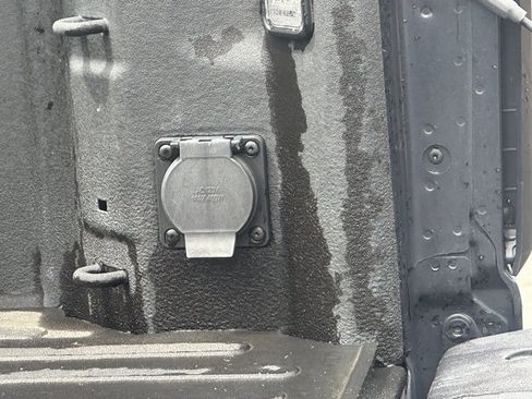 Used 2024 GMC Sierra 1500 Denali Ultimate image 21