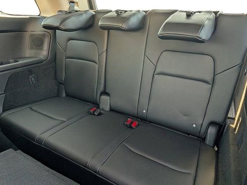 New 2026 Nissan Pathfinder Platinum image 22