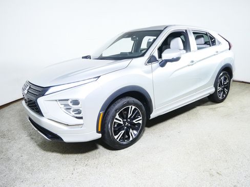 Used 2025 Mitsubishi Eclipse Cross SEL AWD/4WD image 3