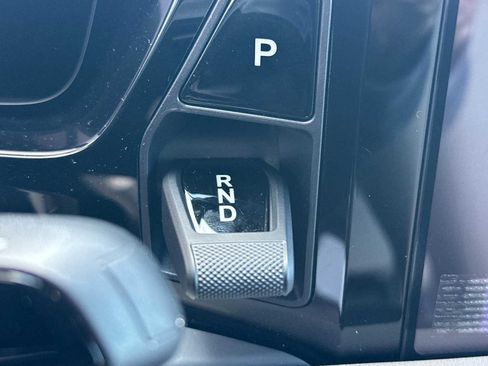 New 2026 Porsche Macan 4 Electric image 22