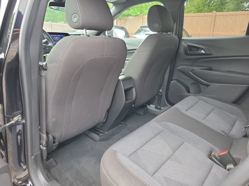 Used 2024 Chevrolet Trax RS FWD image 16