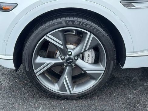 Certified 2025 Genesis GV80 2.5T Prestige AWD/4WD image 4