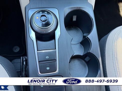 Certified 2020 Ford Escape SE image 28