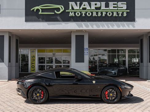Used 2023 Ferrari Roma RWD image 34