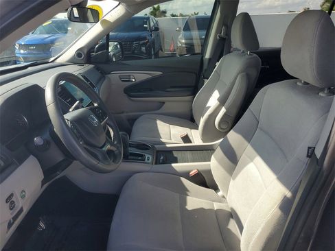 Used 2019 Honda Pilot EX image 15