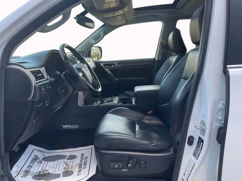 Used 2017 Lexus GX 460 Luxury image 12