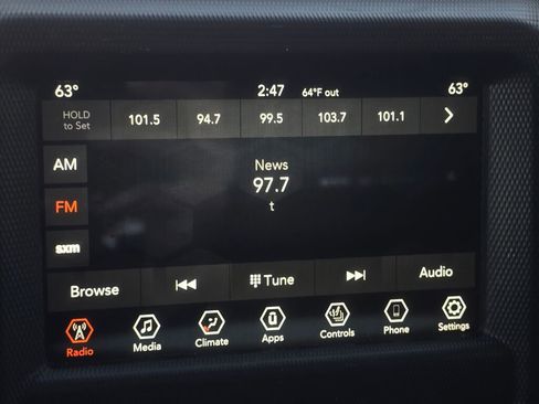 Used 2023 Jeep Wrangler Unlimited w/ Cold Weather Group AWD/4WD image 30