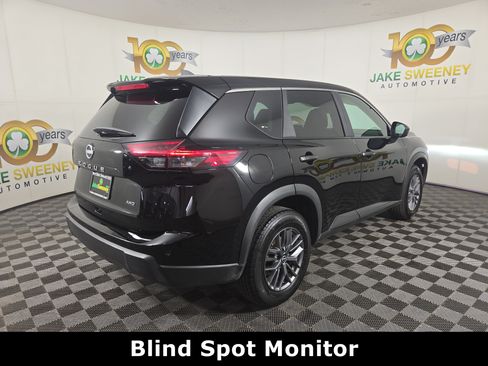 Used 2024 Nissan Rogue S AWD/4WD image 9