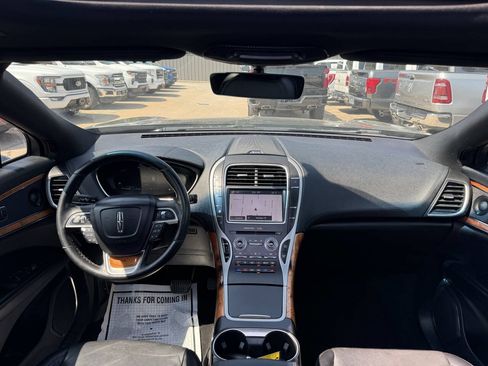Used 2020 Lincoln Nautilus Reserve FWD image 17