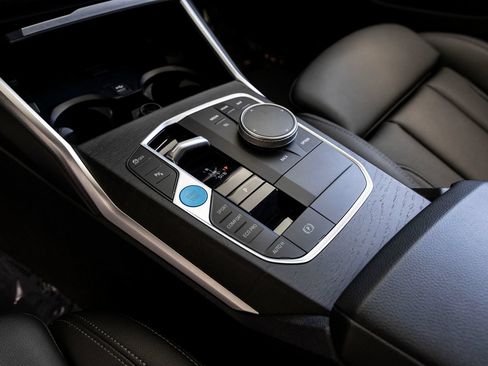 Used 2023 BMW i4 eDrive40 w/ Premium Package RWD image 17