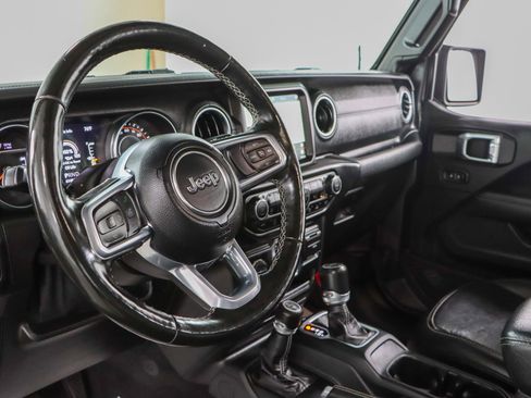 Used 2022 Jeep Gladiator Overland w/ Popular Equipment Package AWD/4WD image 23