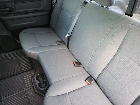 Used 2024 RAM 2500 Tradesman w/ Chrome Appearance Group image 29