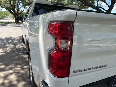 Used 2021 Chevrolet Silverado 1500 LT RWD image 23