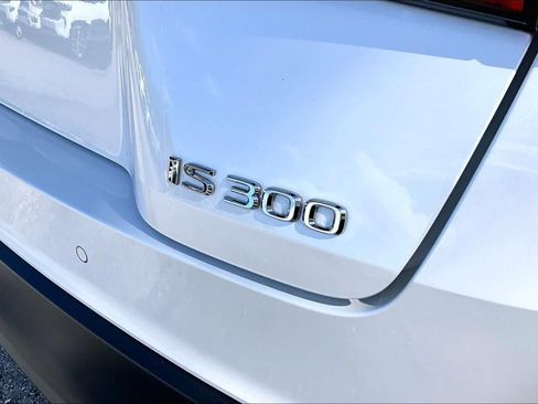 Used 2025 Lexus IS 300 w/ Premium Package RWD image 10