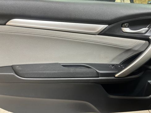 Used 2016 Honda Civic EX-T image 18
