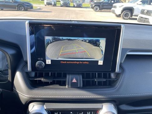 Used 2025 Toyota RAV4 LE AWD/4WD image 18