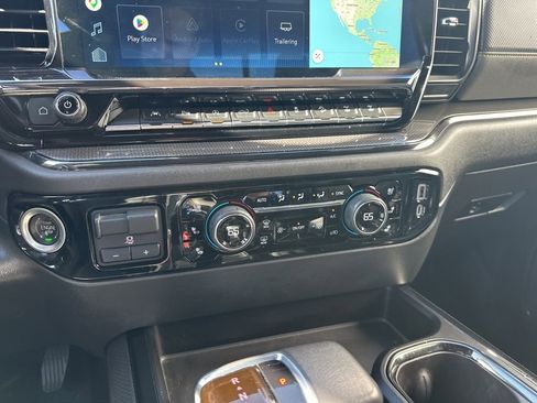 Used 2022 Chevrolet Silverado 1500 ZR2 w/ Technology Package AWD/4WD image 19