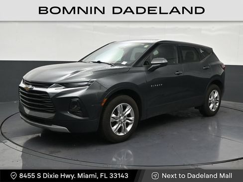 Used 2020 Chevrolet Blazer LT FWD image 1