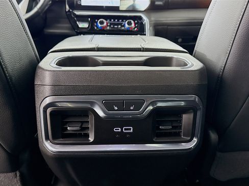 Used 2024 GMC Sierra 3500 Denali w/ Denali Reserve Package image 27