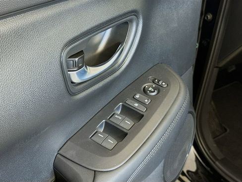 New 2026 Honda HR-V LX image 18