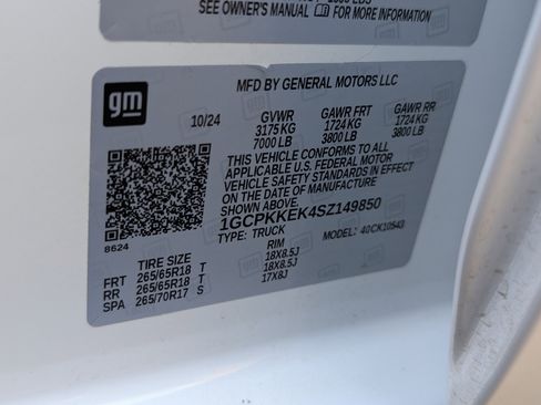 Used 2025 Chevrolet Silverado 1500 LT image 38