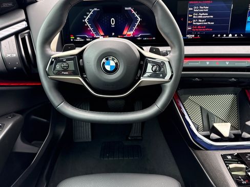 Used 2025 BMW X3 xDrive30i w/ Premium Package image 18