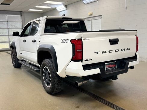 Used 2026 Toyota Tacoma TRD Off-Road AWD/4WD image 8