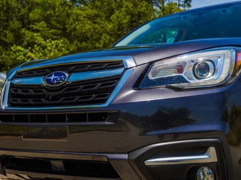 Used 2017 Subaru Forester 2.5i Limited AWD/4WD image 2