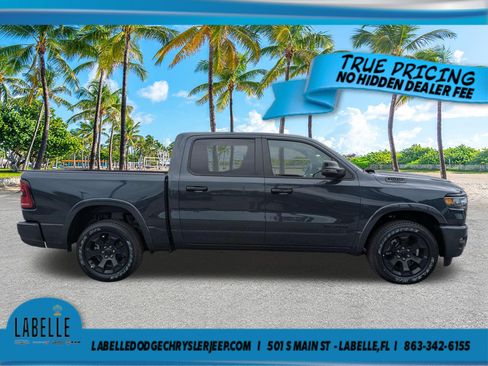 Used 2025 RAM 1500 Big Horn AWD/4WD image 3