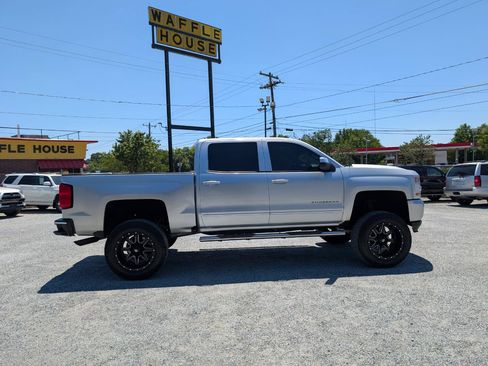 Used 2017 Chevrolet Silverado 1500 LT w/ All Star Edition AWD/4WD image 5
