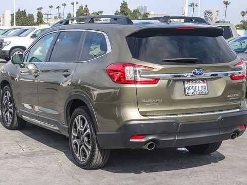 Used 2023 Subaru Ascent Limited w/ Technology Package AWD/4WD image 7