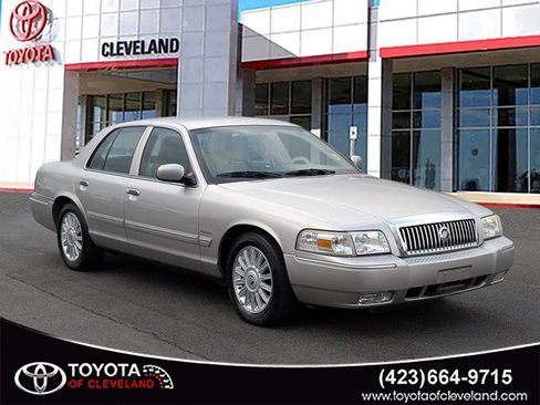 Used 2010 Mercury Grand Marquis LS image 1