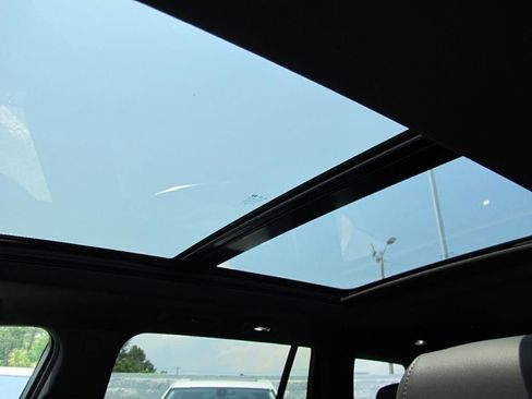 New 2025 Cadillac XT6 Premium Luxury w/ Technology Package image 11