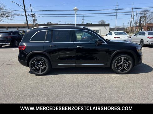 New 2026 Mercedes-Benz GLB 250 4MATIC image 7