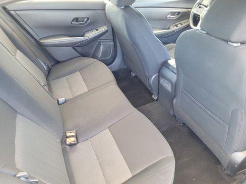 Used 2024 Nissan Sentra SV FWD image 19