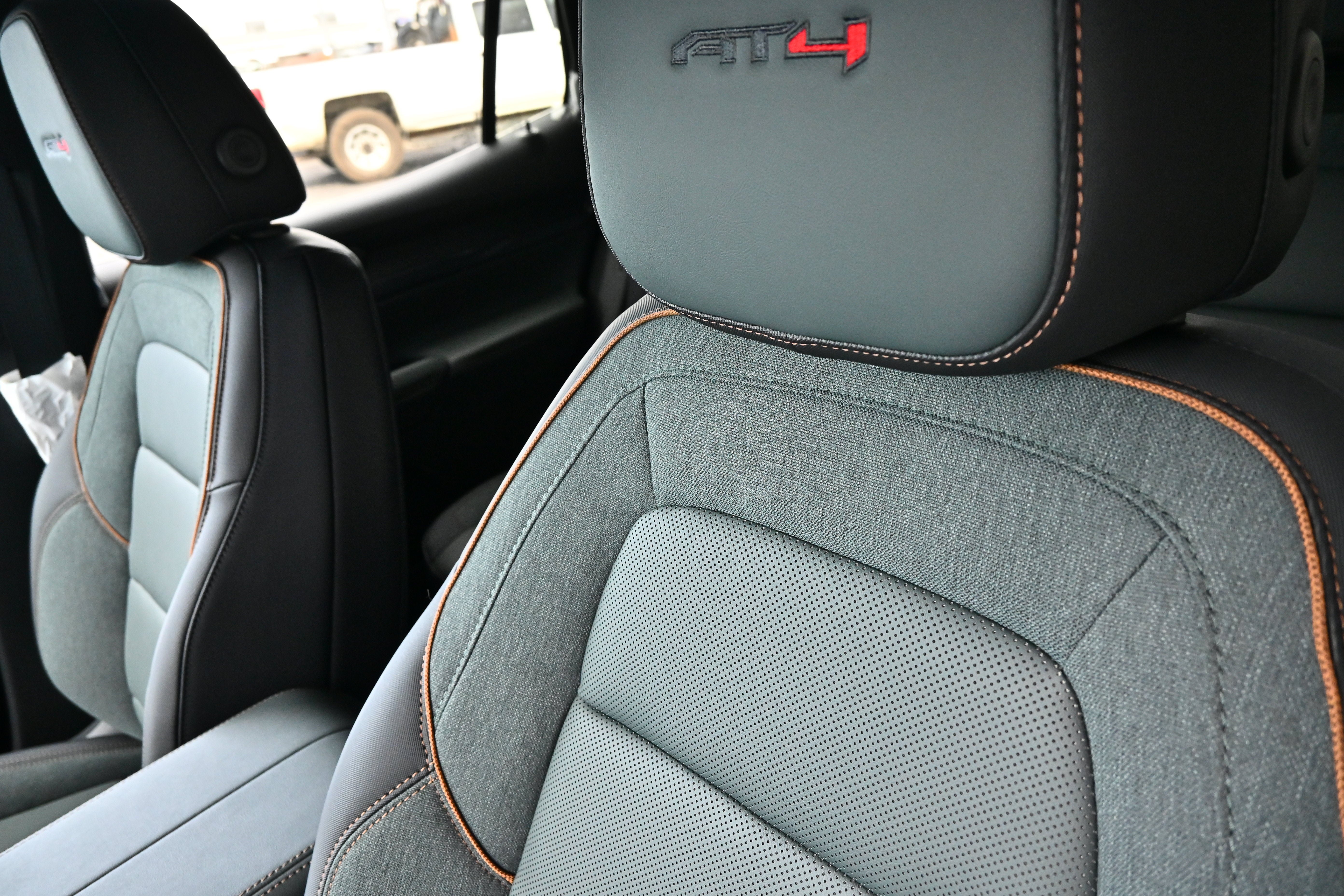 New 2027 GMC Terrain AT4 w/ Technology Package II AWD/4WD image 26