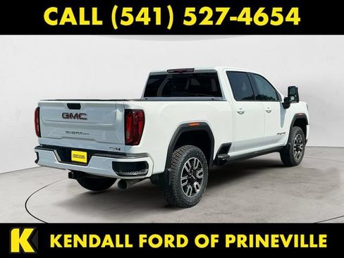 Used 2021 GMC Sierra 2500 AT4 w/ AT4 Premium Plus Package AWD/4WD image 5