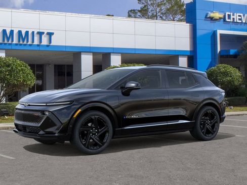 New 2026 Chevrolet Equinox EV RS image 2