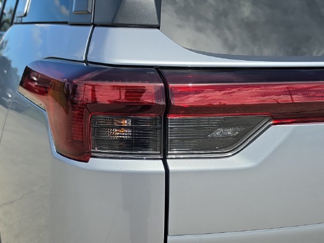New 2026 Subaru Outback Touring AWD/4WD image 7