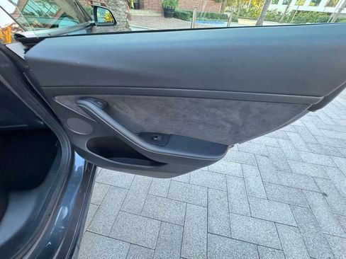 Used 2022 Tesla Model 3 Long Range image 37