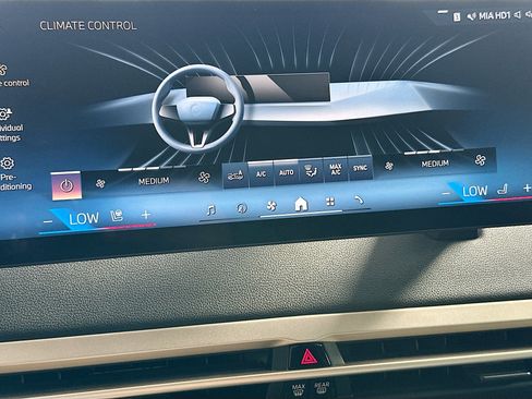 Certified 2024 BMW iX xDrive50 w/ Premium Package AWD/4WD image 16